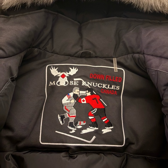 Moose Knuckles Size Medium Dark Grey - Picture 5 of 7